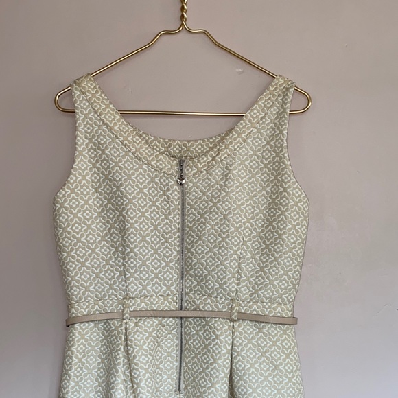 ModCloth‎ - Picture 5 of 8